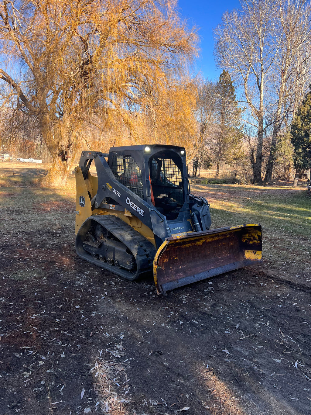 4 Hour use - John Deere ~ Compact track loader