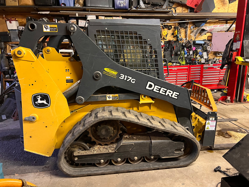 4 Hour use - John Deere ~ Compact track loader